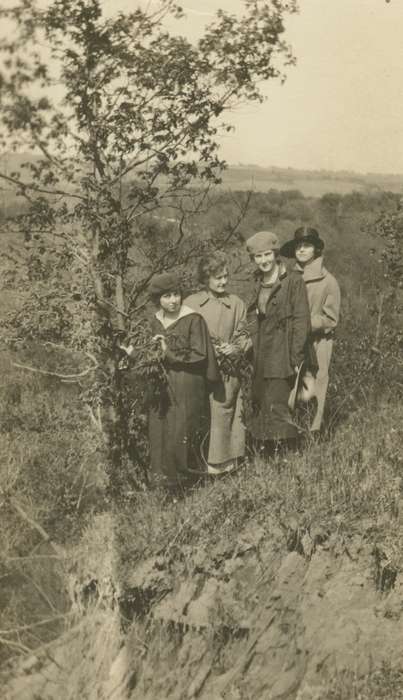 Portraits - Group, history of Iowa, women, IA, Iowa History, Iowa, Leisure, Anderson, Lydia