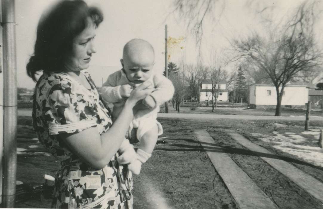 Portraits - Group, mother, Cities and Towns, Iowa History, Iowa, baby, Families, Dunkerton, IA, Children, Smith, Monica, history of Iowa