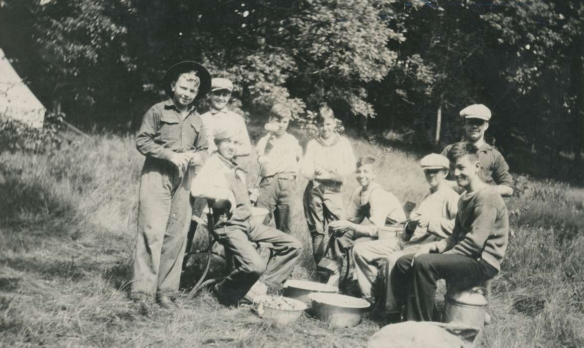Portraits - Group, Lehigh, IA, history of Iowa, Iowa History, dolliver, boy scout, state park, potatoes, Iowa, McMurray, Doug, Food and Meals, Children, Leisure, park
