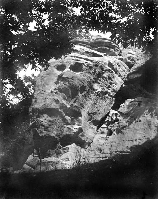 history of Iowa, Iowa History, Ottumwa, IA, Lemberger, LeAnn, cliff, rock, Iowa, Landscapes