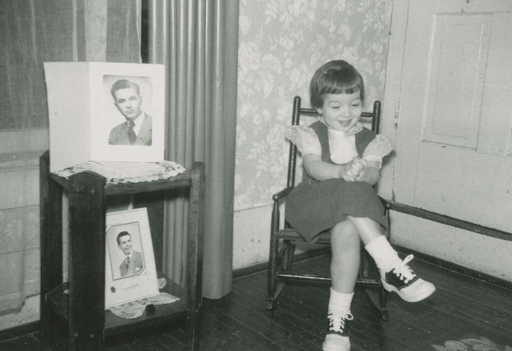 Deitrick, Allene, Homes, history of Iowa, Portraits - Individual, Iowa History, photograph, Iowa, USA, Children, saddle shoes
