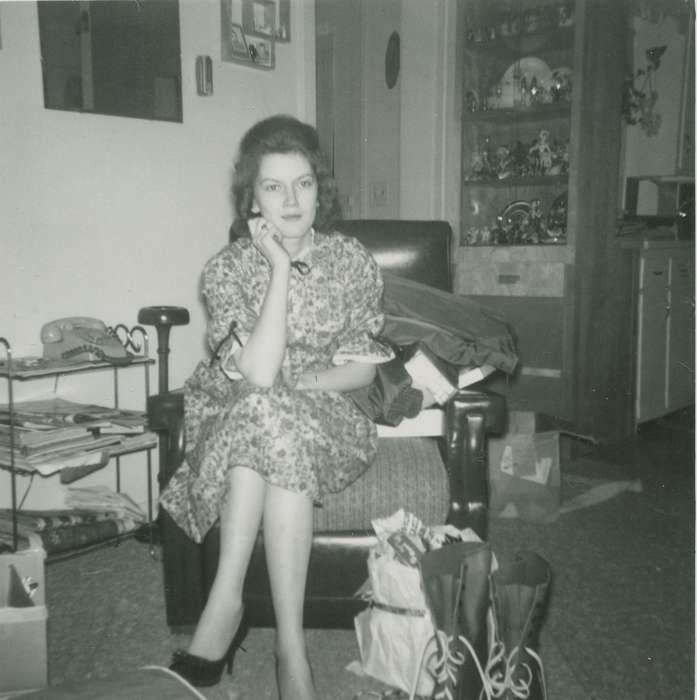 telephone, history of Iowa, Iowa History, woman, farm house, Logan, IA, chair, Iowa, Henderson, Dan, Homes, Portraits - Individual
