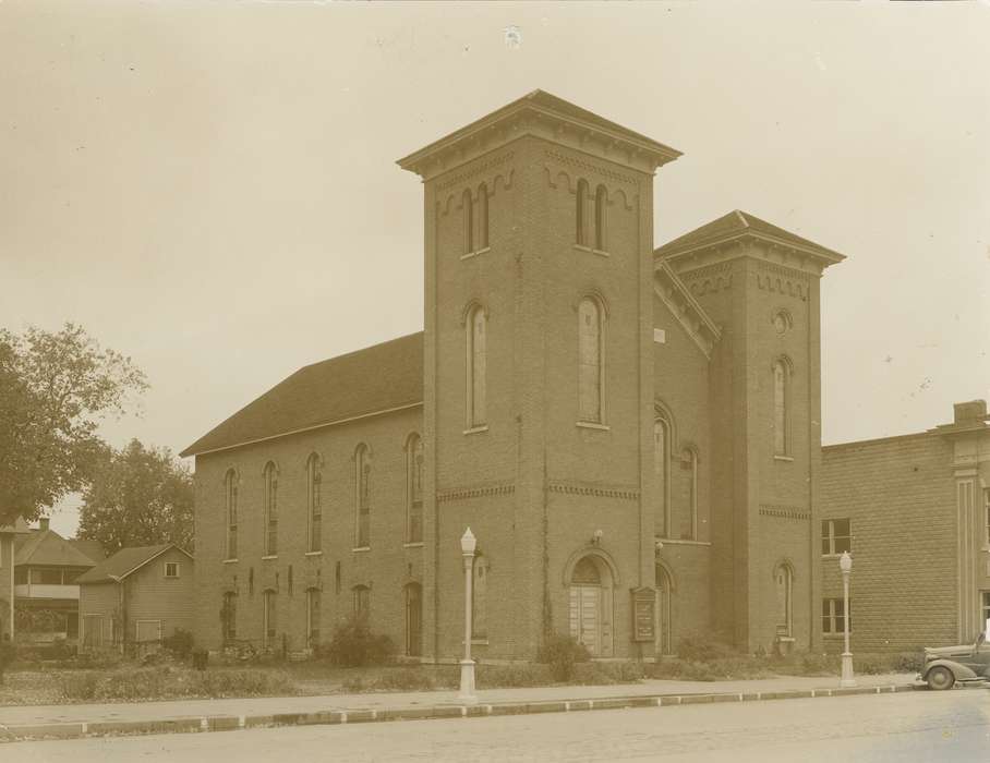 church, Iowa, Waverly Public Library, Religion, Homes, car, street light, Cities and Towns, Religious Structures, Waverly, IA, history of Iowa, Motorized Vehicles, Main Streets & Town Squares, Iowa History