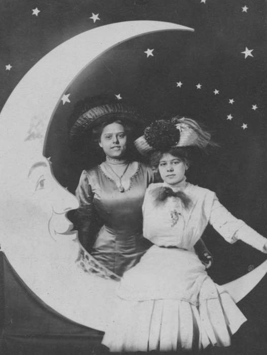Portraits - Group, history of Iowa, Buffalo, IA, Iowa History, woman, moon, Swanson, Chris, necklace, Iowa, painted backdrop, hat