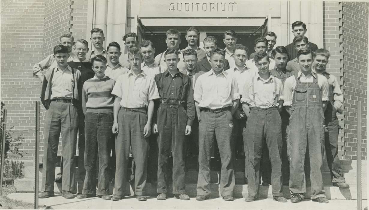 Portraits - Group, high school, Iowa, Waterloo, IA, Schools and Education, auditorium, school, Meyers, Paulette, history of Iowa, Iowa History