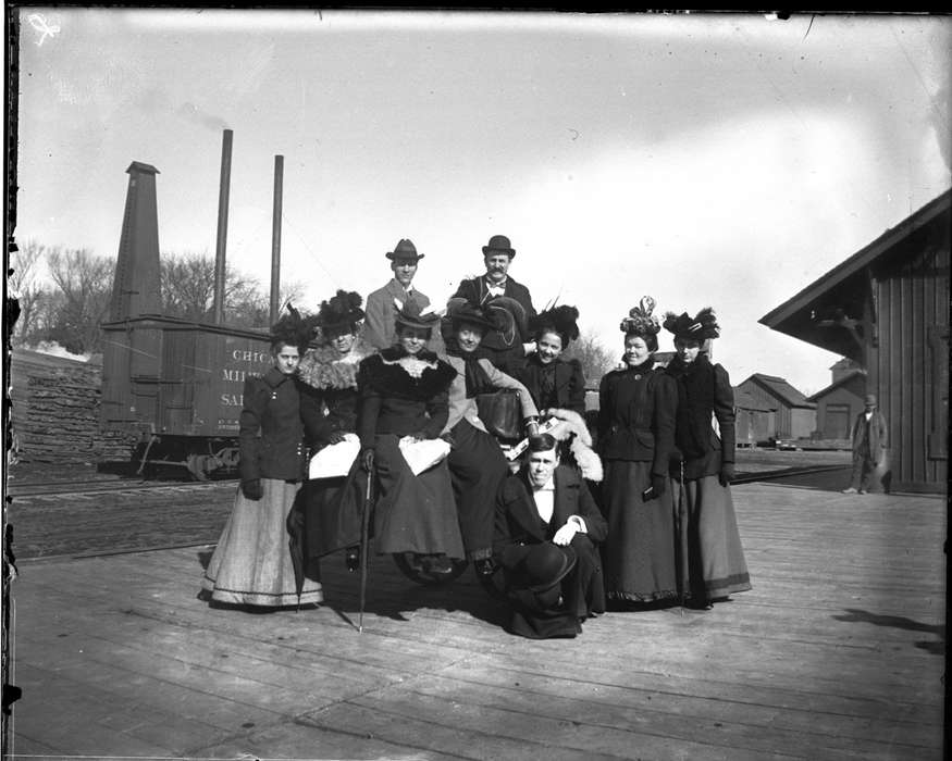 Portraits - Group, history of Iowa, Iowa History, IA, Businesses and Factories, Anamosa Library & Learning Center, depot, Iowa, Train Stations