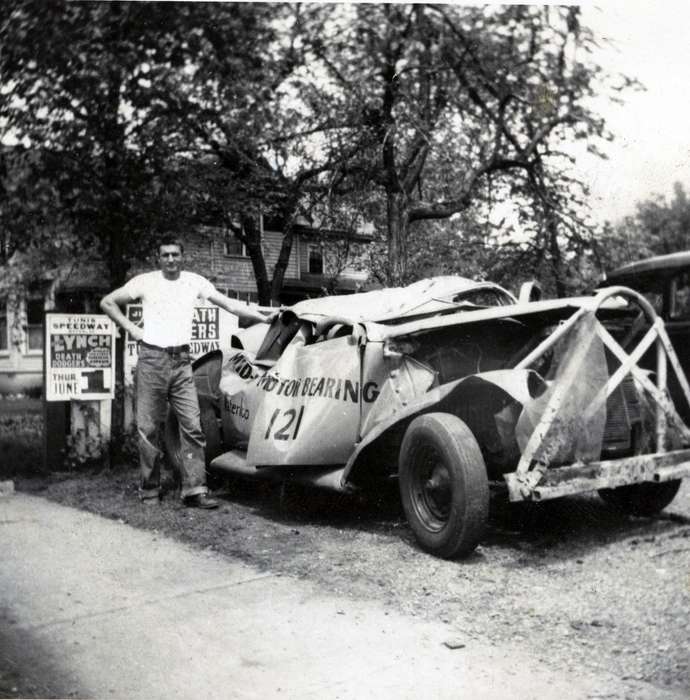 Portraits - Individual, car, Wrecks, Waterloo, IA, Iowa, Motorized Vehicles, Iowa History, Volgarino, Jim, tunis speedway, racecar, history of Iowa