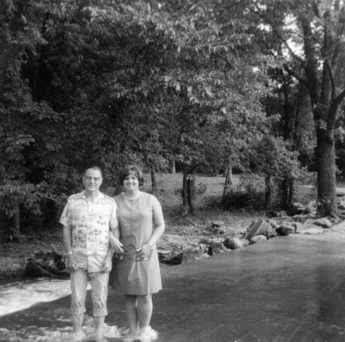 Pettit, Gene, Portraits - Group, Iowa History, Lakes, Rivers, and Streams, Iowa, Floods, Charles City, IA, river, history of Iowa