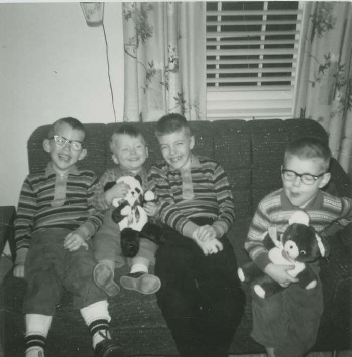 Portraits - Group, history of Iowa, Iowa History, Families, stuffed animal, Logan, IA, boys, Iowa, Henderson, Dan, cousins, Children