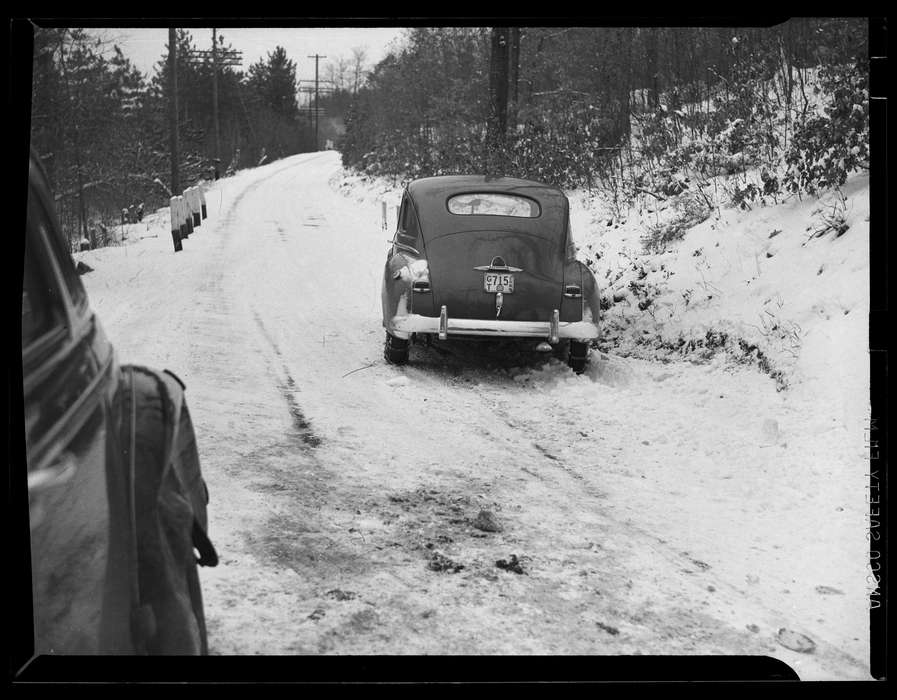 history of Iowa, Storrs, CT, Iowa History, Archives & Special Collections, University of Connecticut Library, Iowa, snow, car