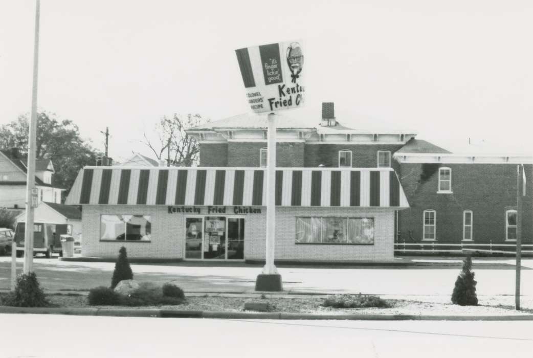 history of Iowa, Businesses and Factories, Waverly Public Library, Main Streets & Town Squares, Iowa, main street, fast food, Iowa History