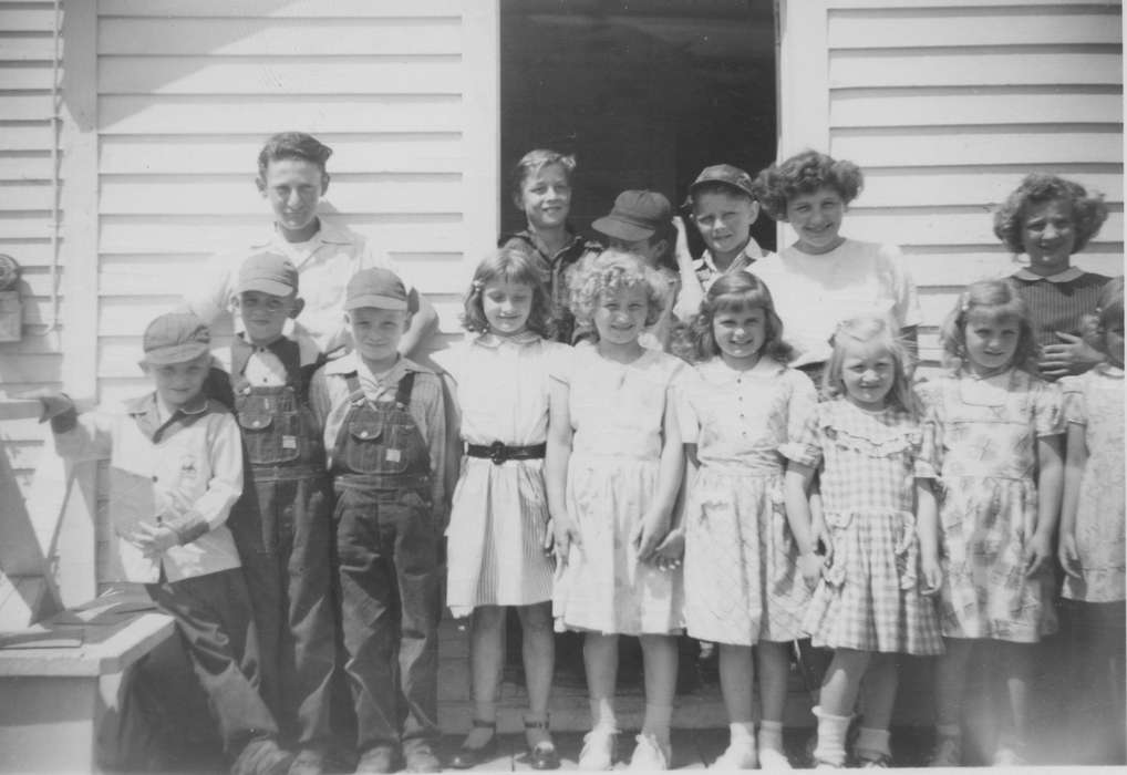 Portraits - Group, Bouck, Sharon, Iowa History, Iowa, Schools and Education, school, Buchanan County, IA, Children, history of Iowa