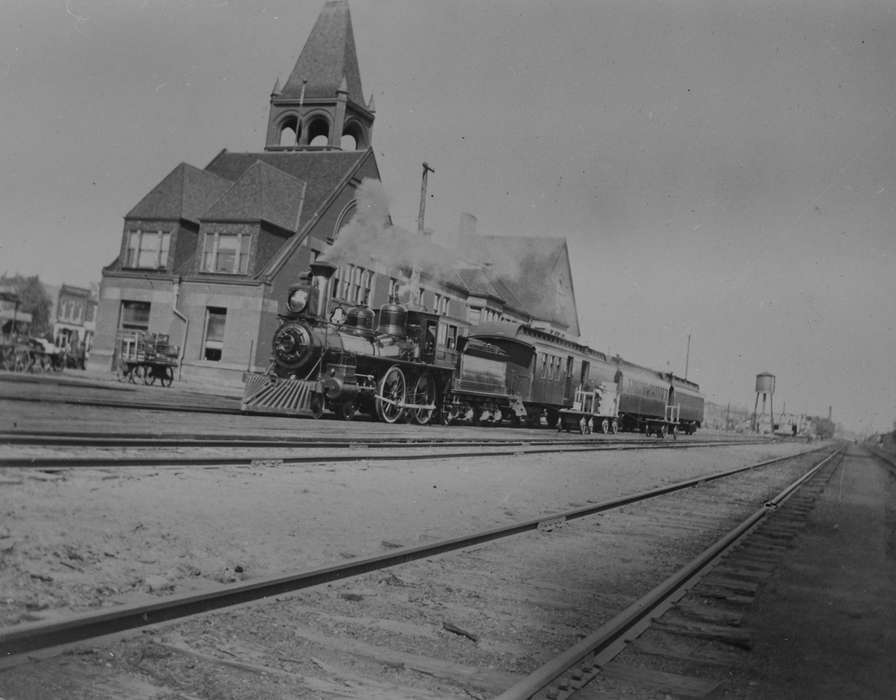 train, Iowa, depot, Train Stations, Lemberger, LeAnn, Ottumwa, IA, history of Iowa, Motorized Vehicles, Iowa History