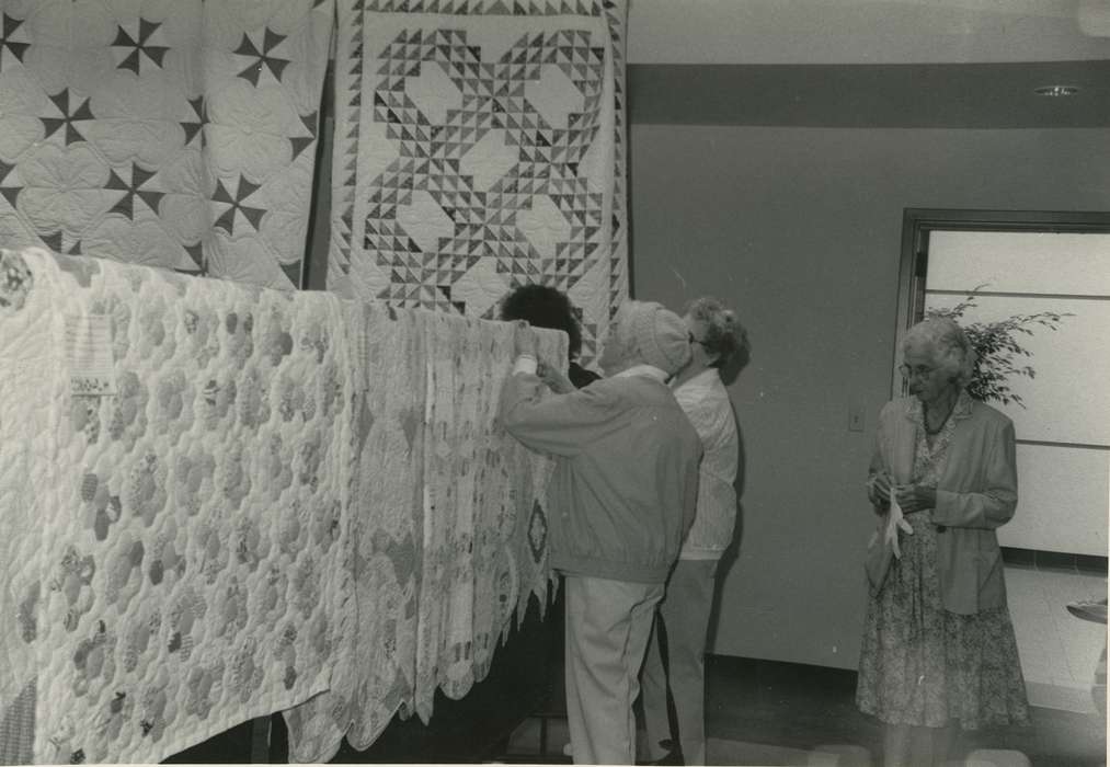 Portraits - Group, festival, history of Iowa, Iowa History, artist, quilt, Waverly, IA, Fairs and Festivals, Iowa, Venner, Katelynn