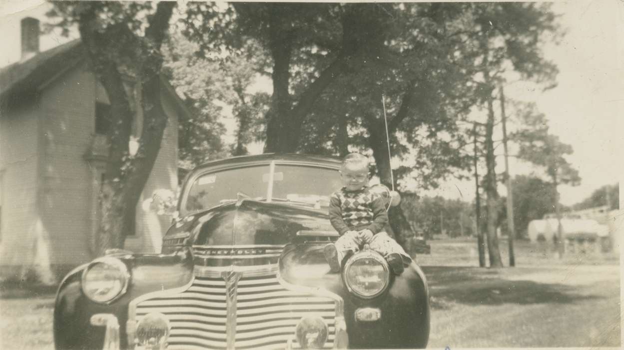 Portraits - Individual, car, chevrolet, Iowa History, Iowa, Motorized Vehicles, McCllough, Connie, Children, history of Iowa, Eagle Grove, IA