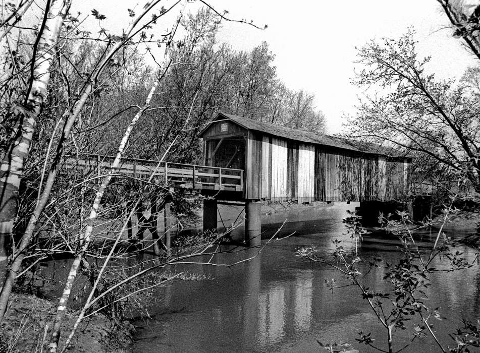 bridge, Iowa History, history of Iowa, Lemberger, LeAnn, Lakes, Rivers, and Streams, Delta, IA, river, Iowa, Landscapes, covered bridge