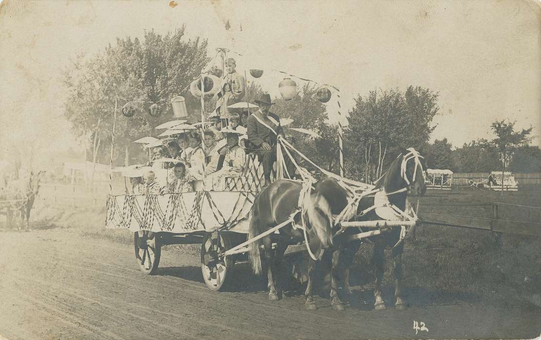 Portraits - Group, history of Iowa, Iowa History, Animals, horse drawn wagon, Iowa, Bremer County, IA, horse, Children, Waverly Public Library