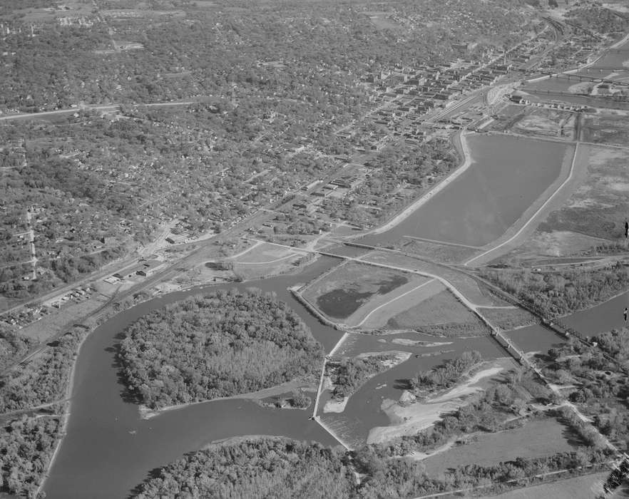 neighborhood, Cities and Towns, Iowa History, Lakes, Rivers, and Streams, Iowa, Lemberger, LeAnn, Ottumwa, IA, Aerial Shots, river, history of Iowa