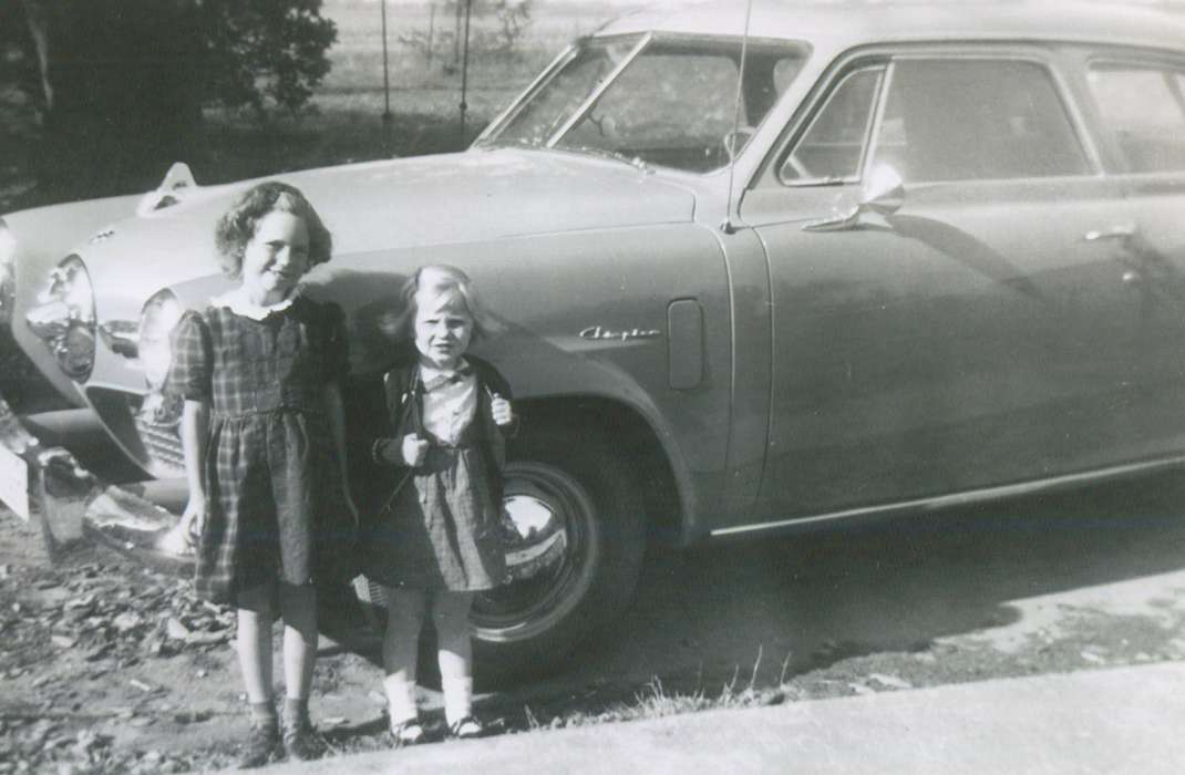 Vauthier, Elizabeth, Iowa, Motorized Vehicles, Waterloo, IA, sisters, Children, car, studebaker, history of Iowa, champion, Iowa History