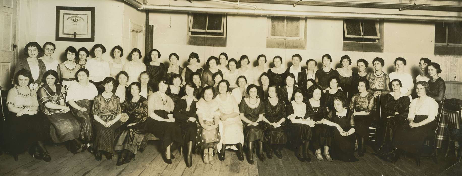 Portraits - Group, history of Iowa, Iowa, IA, LeQuatte, Sue, Iowa History