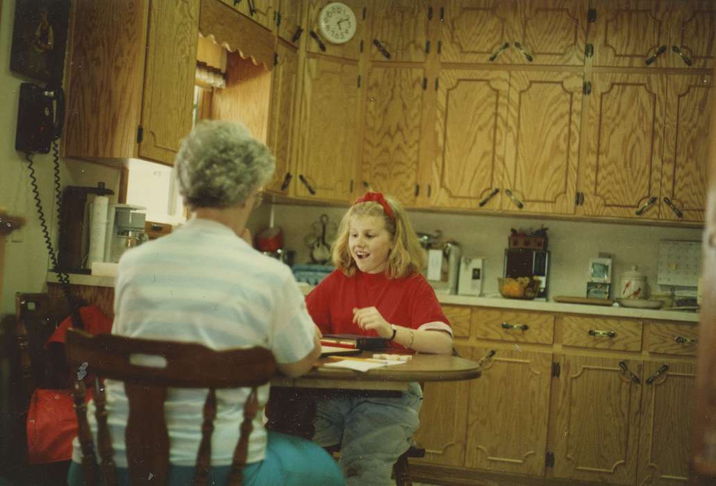 Reinbeck, IA, Iowa History, table, phone, Iowa, Families, East, Lindsey, kitchen, Homes, Children, clock, history of Iowa