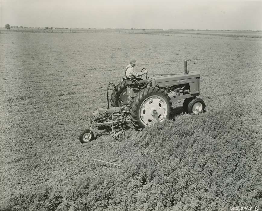 Farming Equipment, Meyers, Peggy, history of Iowa, Iowa History, john deere, West Liberty, IA, field, tractor, Iowa, Farms, Labor and Occupations