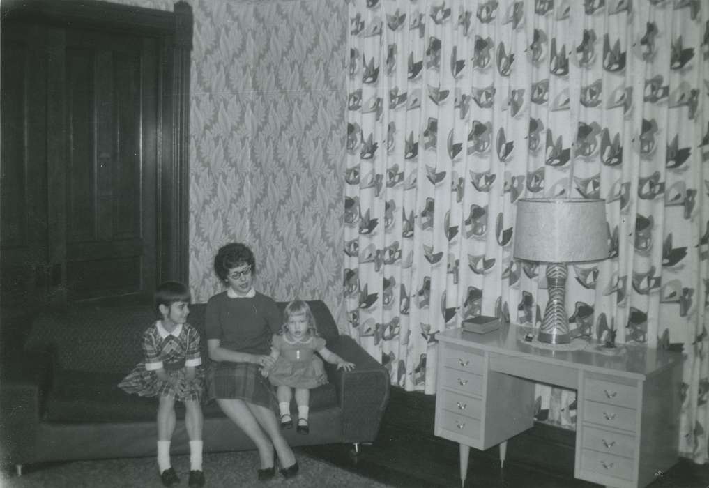 Portraits - Group, Homes, history of Iowa, Iowa History, Families, children, mother, Tjaden, Carol, Cresco, IA, Iowa, barkcloth, Children