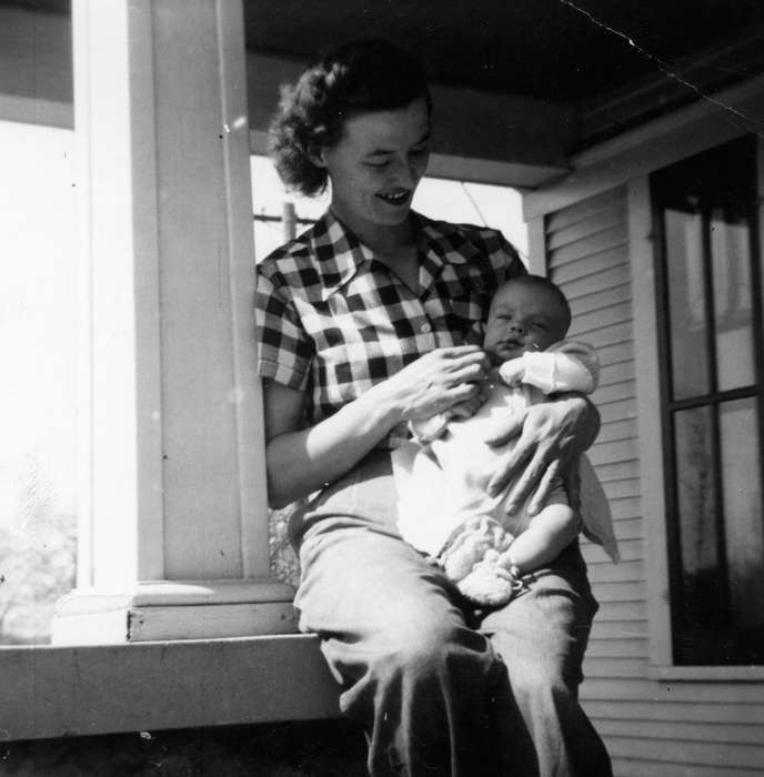 baby, porch, Shaw, Marilyn, Iowa, mother, child, infant, Families, Children, Portraits - Individual, Manchester, IA, history of Iowa, Iowa History