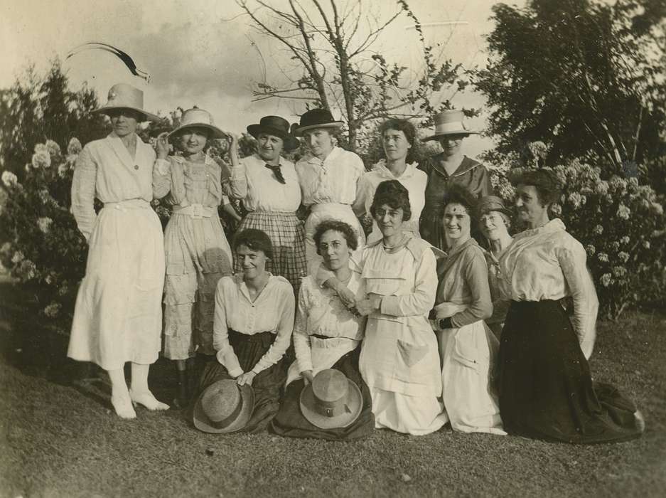 Portraits - Group, Leisure, history of Iowa, Iowa History, IA, garden, lilac, Iowa, LeQuatte, Sue, hat