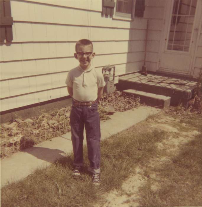 boy, Missouri Valley, IA, backyard, Iowa, Henderson, Dan, Children, Homes, house, history of Iowa, Iowa History