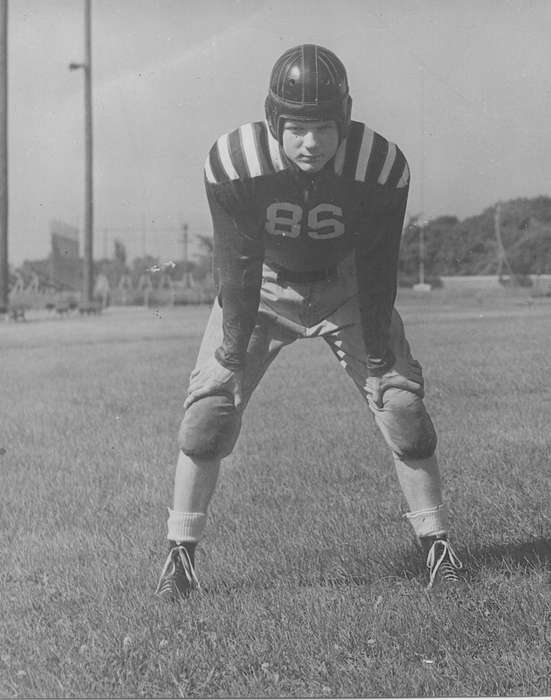 uniform, Iowa, Schools and Education, Potter, Ann, football, Fort Dodge, IA, Sports, history of Iowa, helmet, Iowa History