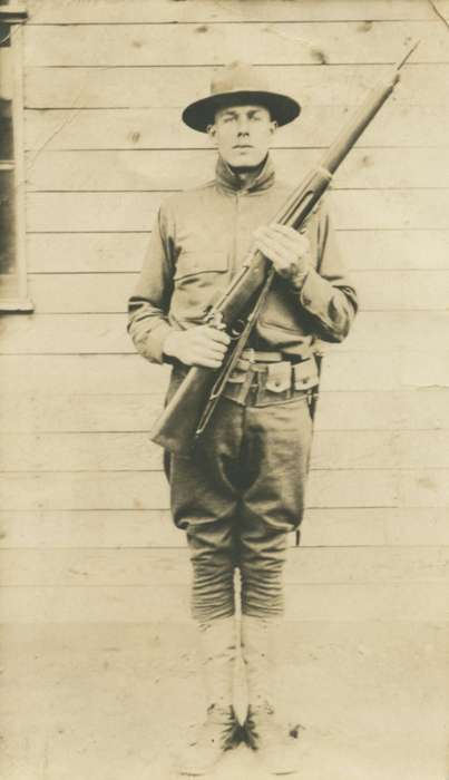 IA, uniform, Bartlett, Elizabeth, history of Iowa, soldier, Iowa, Portraits - Individual, Iowa History, Military and Veterans, rifle