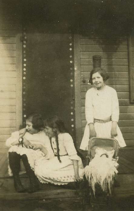 Portraits - Group, Dubuque, IA, history of Iowa, Iowa History, Iowa, Children, Fredericks, Robert