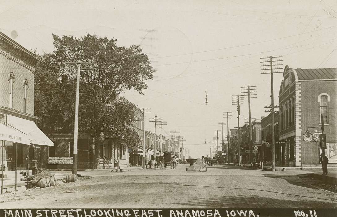 Iowa, Main Streets & Town Squares, Cities and Towns, Anamosa, IA, Hatcher, Cecilia, history of Iowa, dirt road, Iowa History