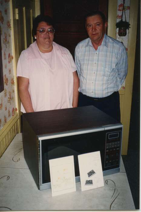 Portraits - Group, microwave, Iowa History, Iowa, kitchen, Eilderts, Carol, couple, Homes, history of Iowa, New Hartford, IA