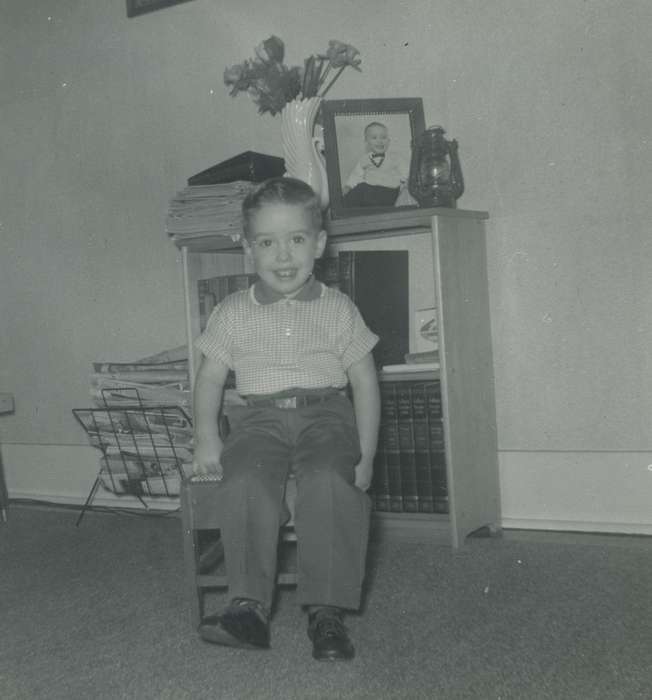 Portraits - Individual, Children, Iowa History, Iowa, USA, book shelf, Homes, smile, boy, history of Iowa, Spilman, Jessie Cudworth