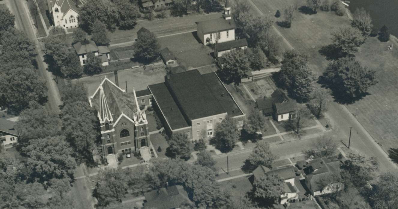 Cities and Towns, Iowa History, st. paul's lutheran church, Schools and Education, Iowa, church, Waverly Public Library, Aerial Shots, Waverly, IA, Religious Structures, history of Iowa