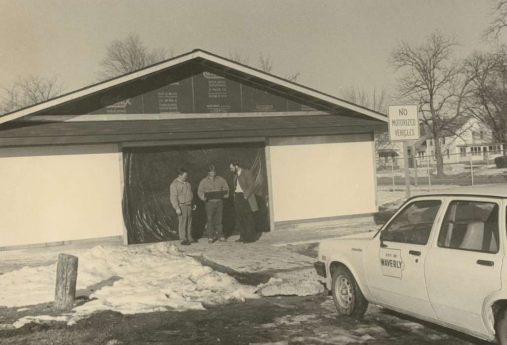 construction, history of Iowa, Waverly Public Library, Waverly, IA, Iowa, rest rooms, park, Iowa History, Cities and Towns, Labor and Occupations