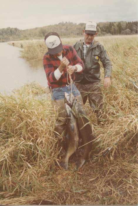 salmon, Animals, Swanson, Chris, Iowa History, Lakes, Rivers, and Streams, Iowa, IA, fishing, chinook salmon, history of Iowa, fish