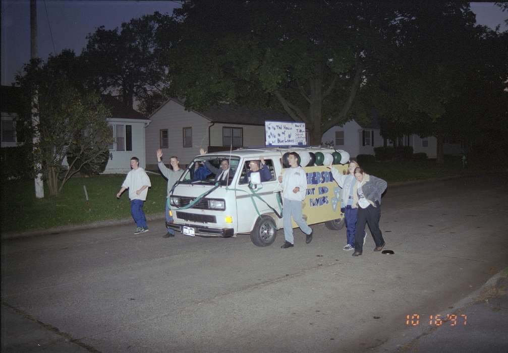 IA, Iowa, parade, Fairs and Festivals, van, Rustebakke, Paul, Entertainment, theater, history of Iowa, Iowa History