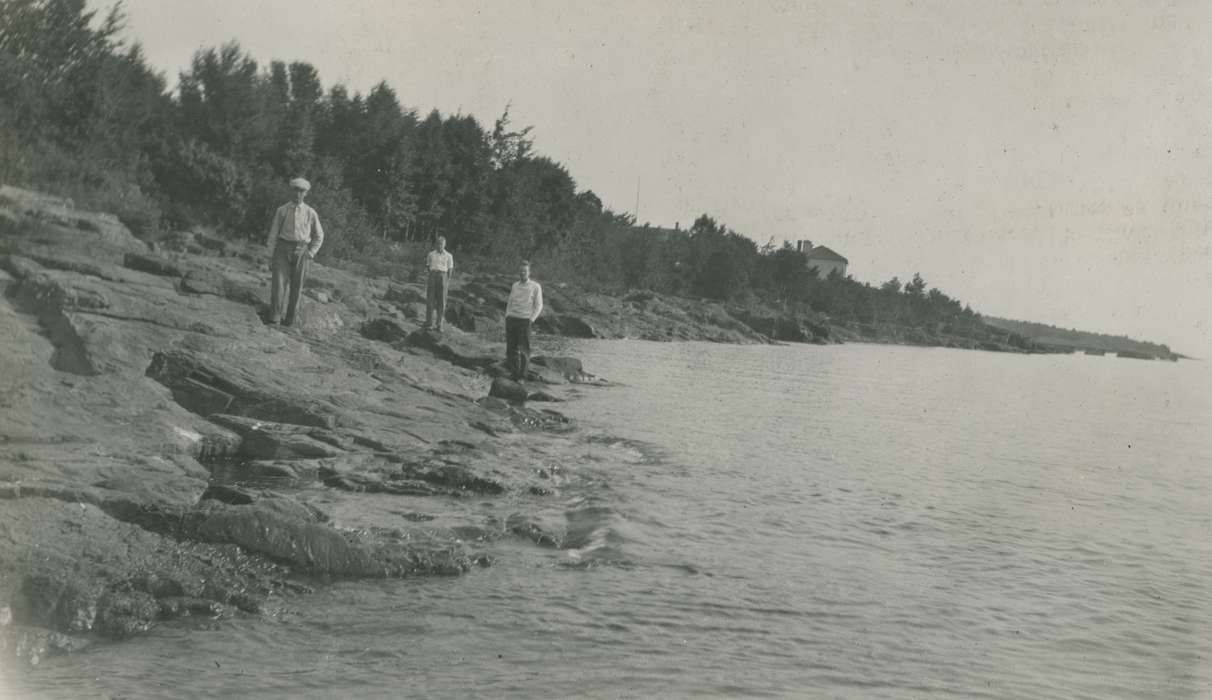 Portraits - Group, Travel, lake, history of Iowa, Iowa History, Lakes, Rivers, and Streams, house, Duluth, MN, Iowa, shoreline, McMurray, Doug, rocks