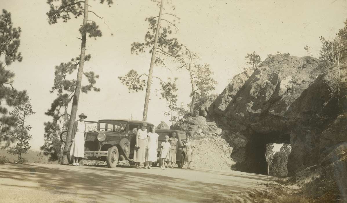 Travel, history of Iowa, mount rushmore, Iowa History, Motorized Vehicles, national park, Iowa, McMurray, Doug, Children, SD