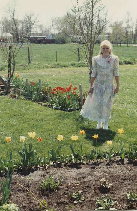 Reinbeck, IA, Portraits - Individual, Children, Iowa History, Iowa, garden, East, Lindsey, dress, flower, fence, history of Iowa