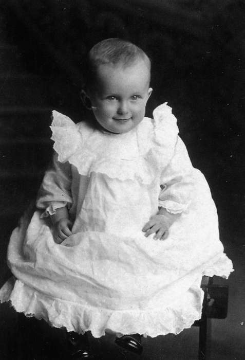 baby, boy, Shaw, Marilyn, Iowa, Children, Portraits - Individual, history of Iowa, Iowa History, Monroe, IA