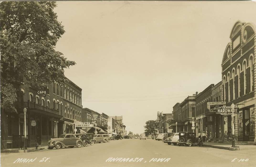 main street, Iowa, Anamosa, IA, Hatcher, Cecilia, history of Iowa, Main Streets & Town Squares, Iowa History