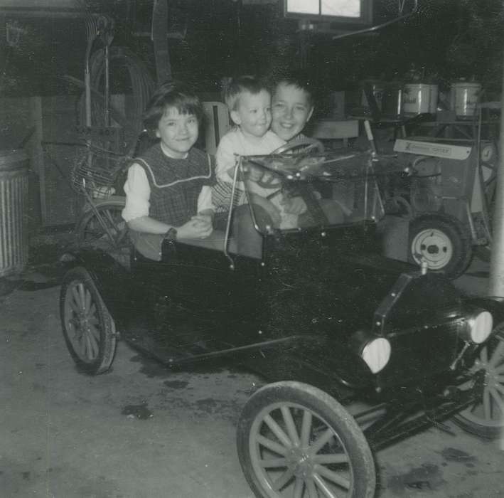 Fink-Bowman, Janna, West Union, IA, car, Iowa History, Children, Iowa, history of Iowa