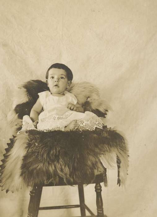 baby, backdrop, Iowa, USA, Children, lace, Portraits - Individual, history of Iowa, Spilman, Jessie Cudworth, Iowa History