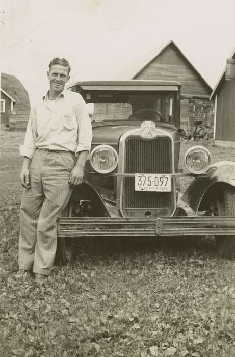 Portraits - Individual, car, Iowa History, Iowa, Motorized Vehicles, Tjaden, Carol, Farms, Travel, history of Iowa, MN, Barns, license plate