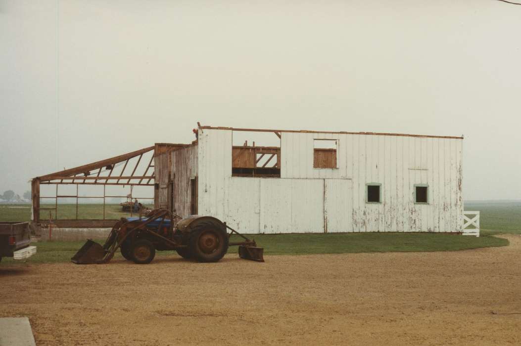 Feddersen, Margaret, history of Iowa, Farms, Barns, Iowa, DeWitt, IA, fire, Iowa History, tractor