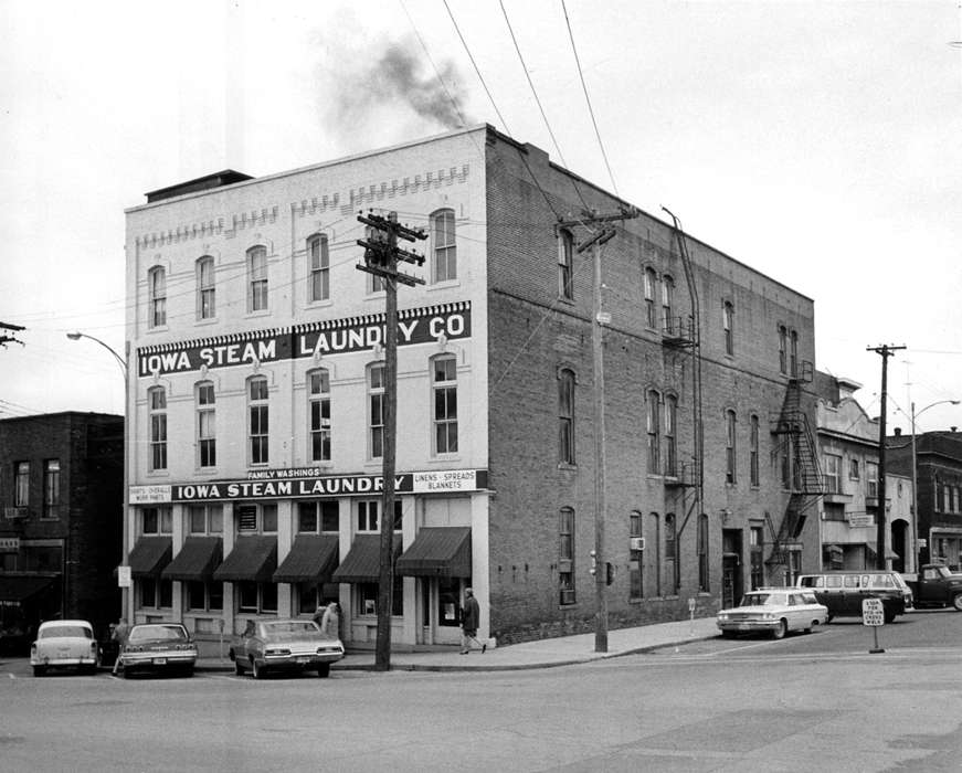 history of Iowa, Iowa History, factory, Ottumwa, IA, Motorized Vehicles, Businesses and Factories, car, laundry, Iowa, Lemberger, LeAnn